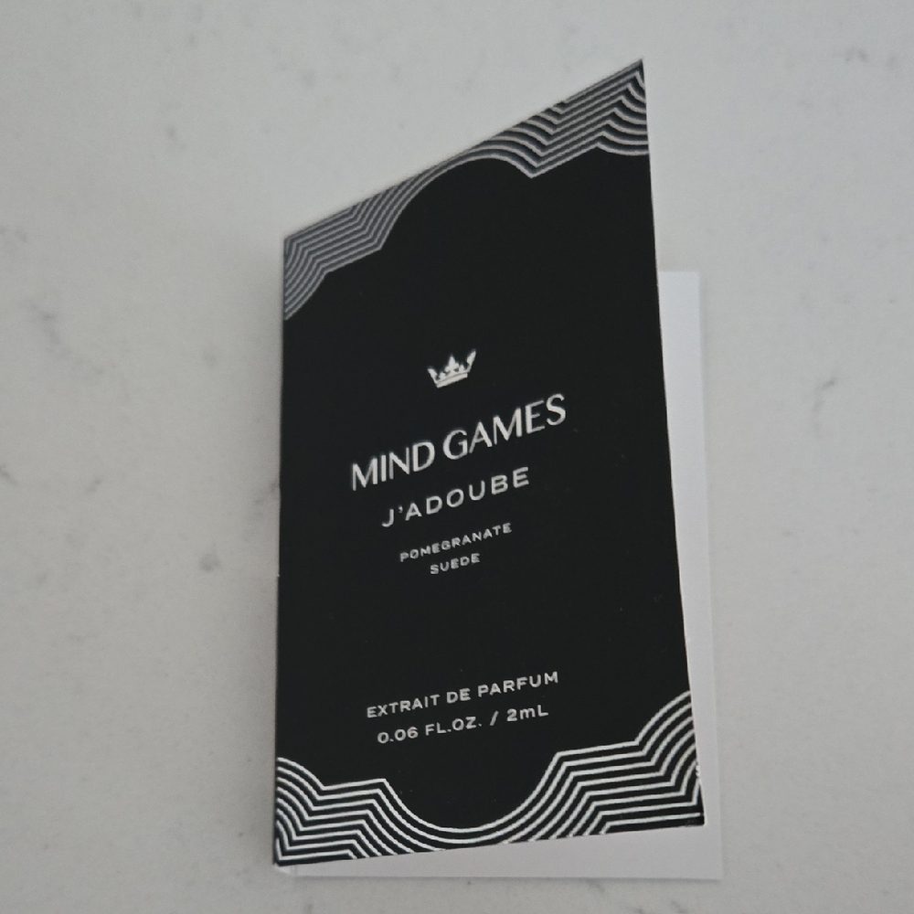 New Never Used MIND GAMES J'Adoube Pomogranate Suede 2  M. .L. .